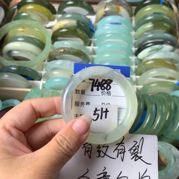 未镶嵌蛇纹石玉手镯7488
