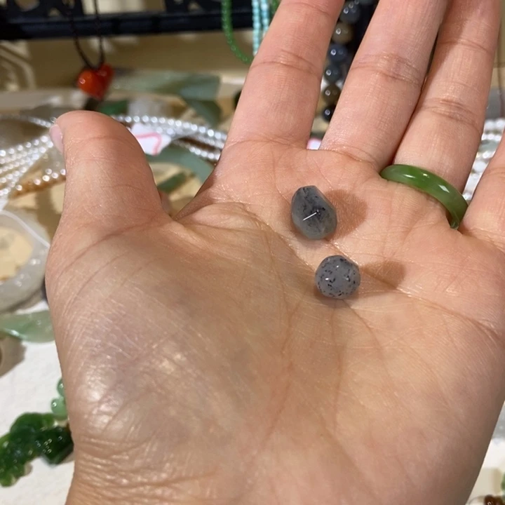 琥珀未镶嵌颈饰这个