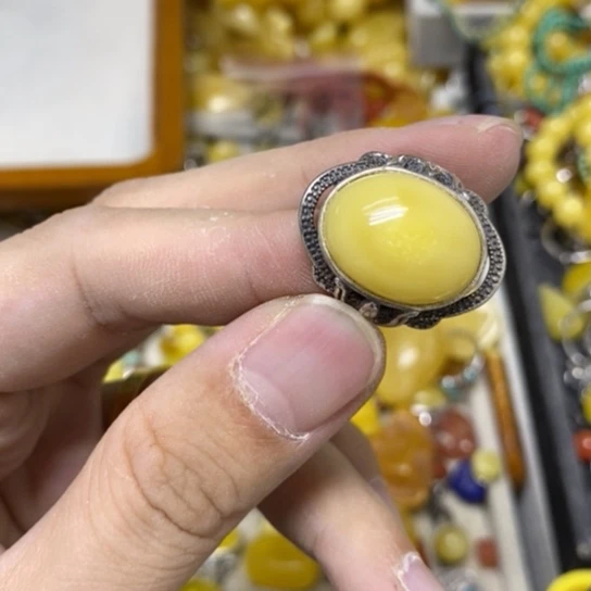 银S925镶嵌蜜蜡裸石戒指