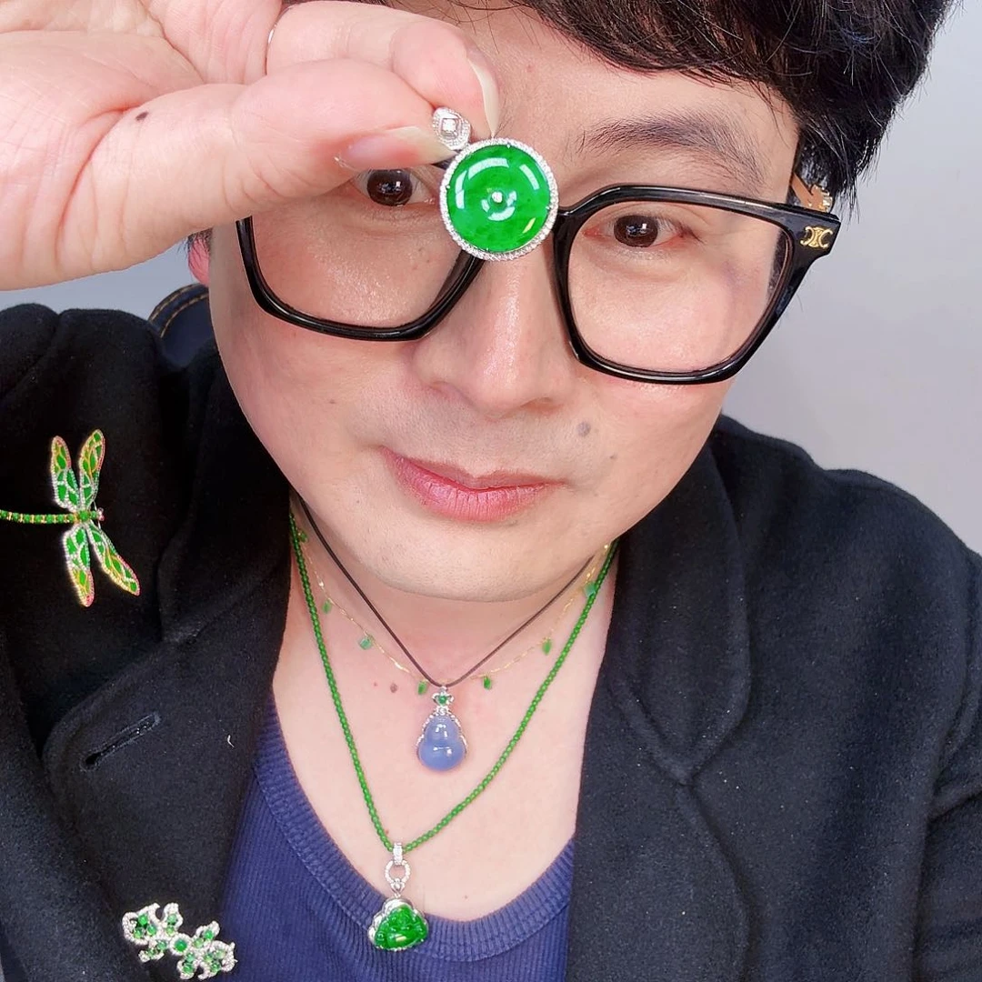 翡翠颈饰18K金镶嵌一个