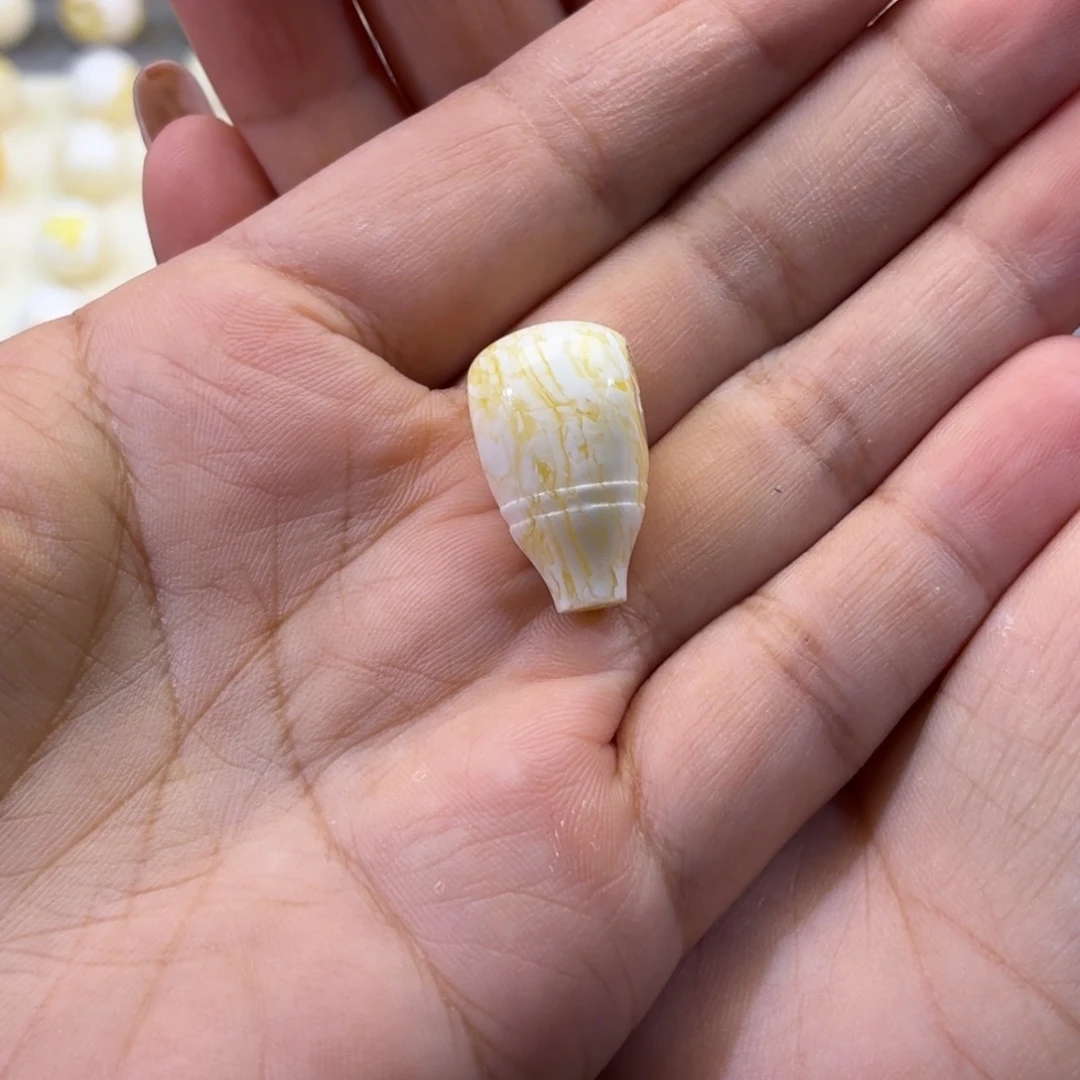 肆***️琥珀未镶嵌珠宝奇石