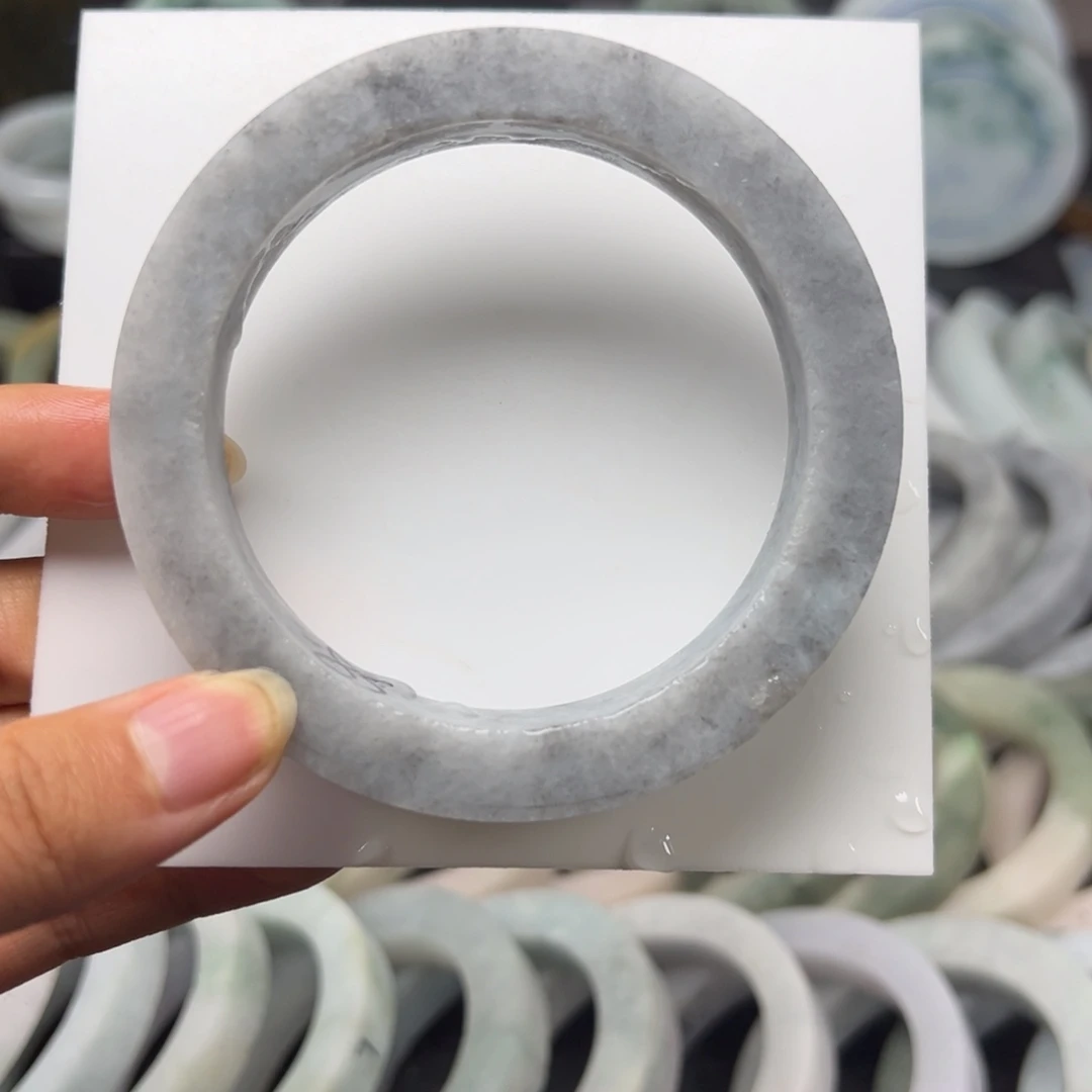 定制翡翠翡翠手镯未镶嵌