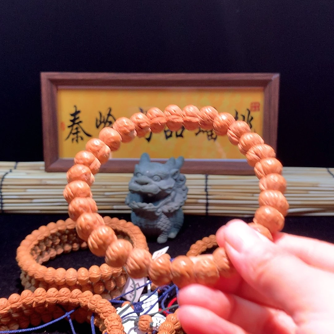 桃核吊坠特价不退不换