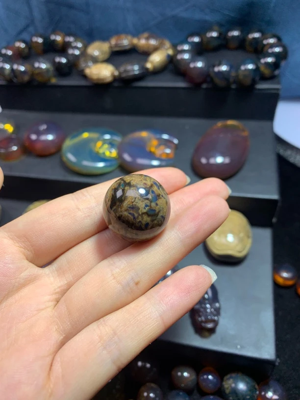 缅甸琥珀根珀珠子