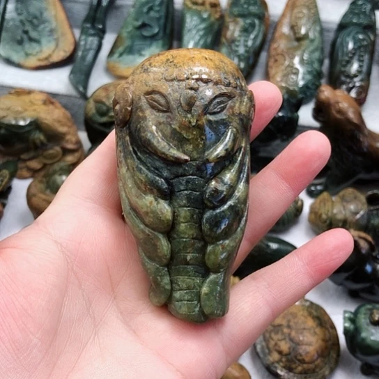 岫岩河磨玉（透闪石质玉）把件未镶嵌