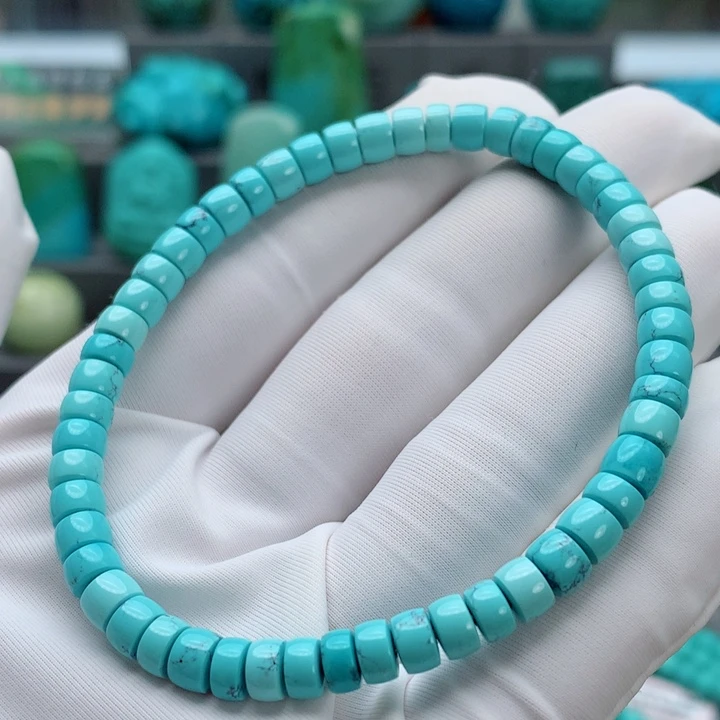 绿松石颈饰未镶嵌