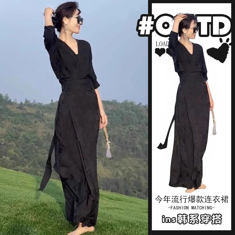 清冷感禅意古风黑色连衣裙女夏季设计感高端精致时尚气质裙子