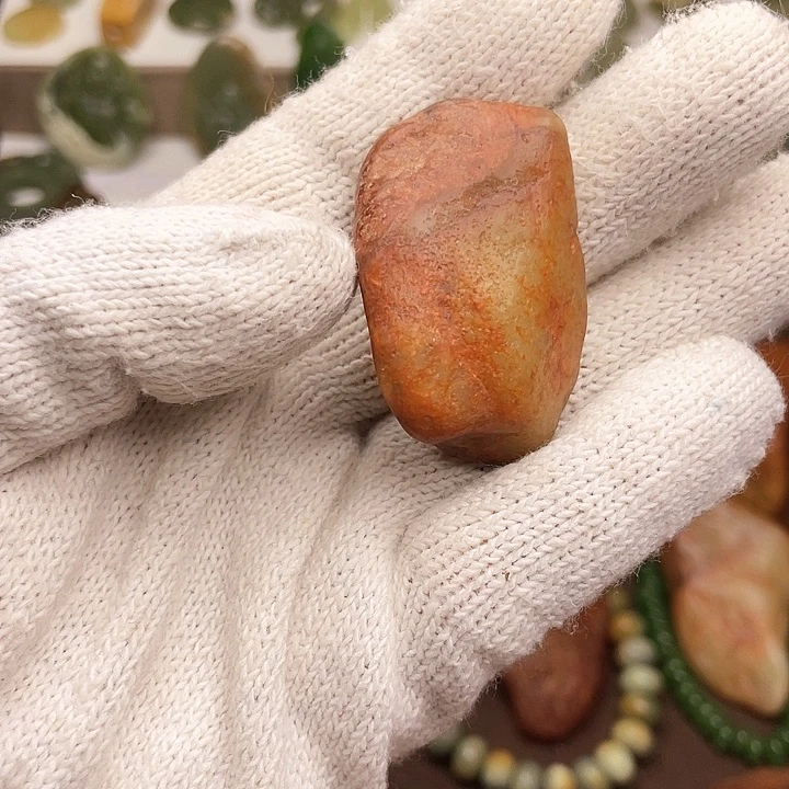 岫岩河磨玉（透闪石质玉）颈饰未镶嵌