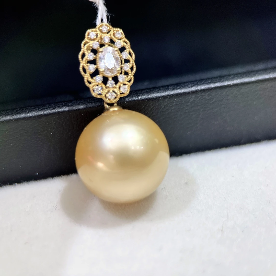 天然珍珠 海水金珠设计款吊坠 18K金 14-15MM R058