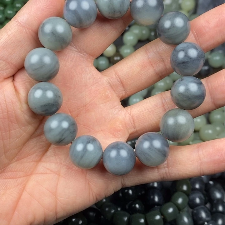 保***升和田玉未镶嵌手链