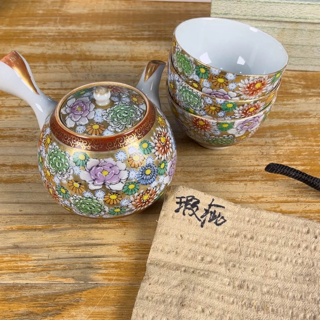 我的好友是他女朋友和女朋友在玩这个