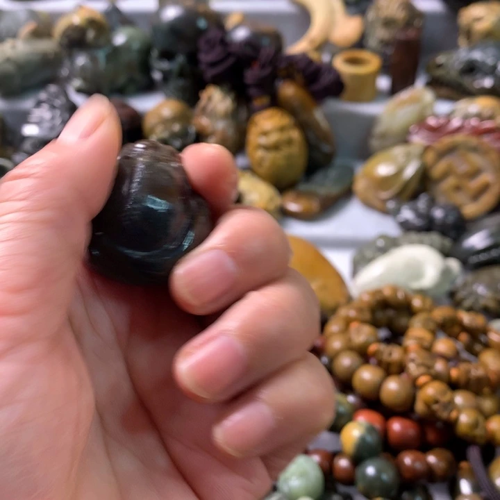 未镶嵌岫岩河磨玉（透闪石质玉）笔搁