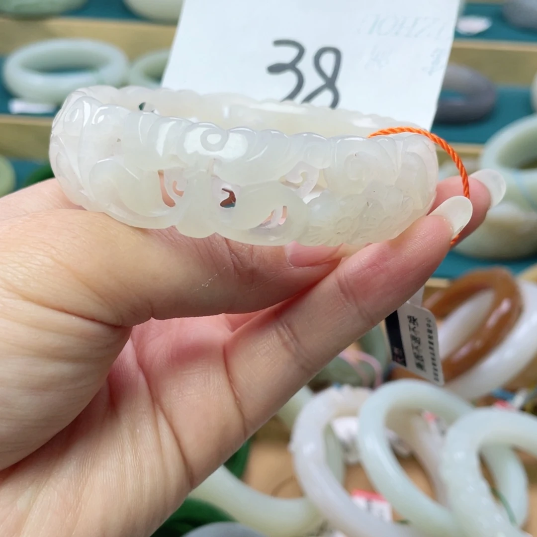 未镶嵌手镯和田玉圈口62