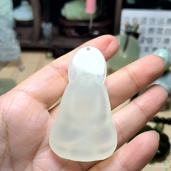 玉***意蛇纹石玉未镶嵌颈饰