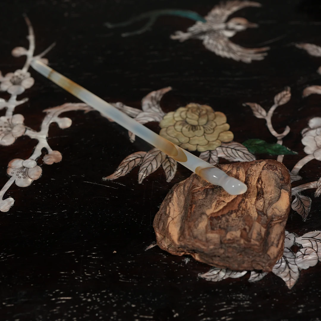 1.11香港王老板-玛瑙发簪6n266