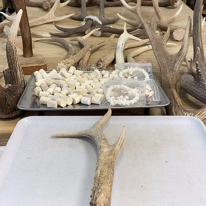 W***4中国大陆鹿角盘玩手把件