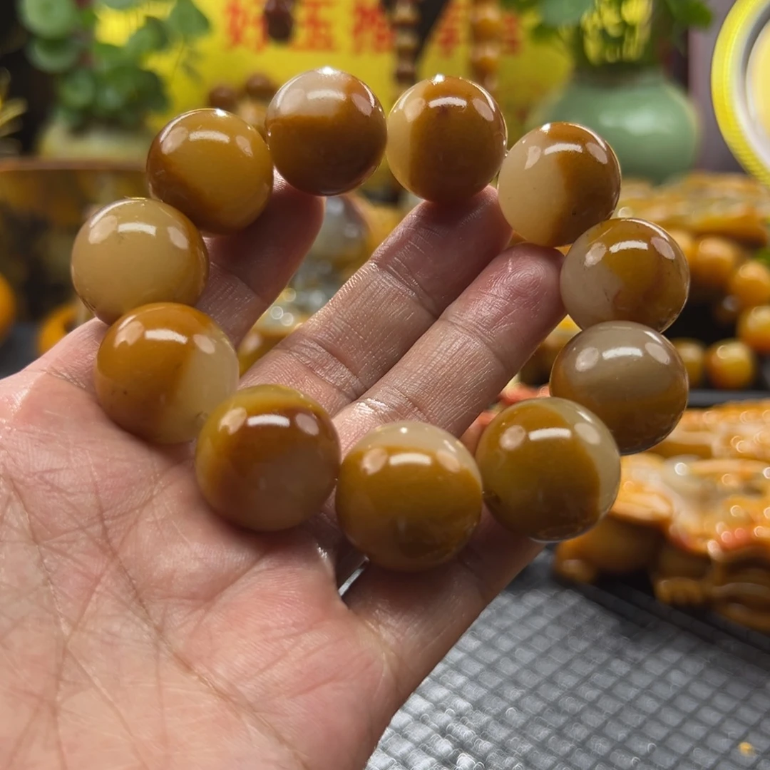 石英质玉未镶嵌颈饰