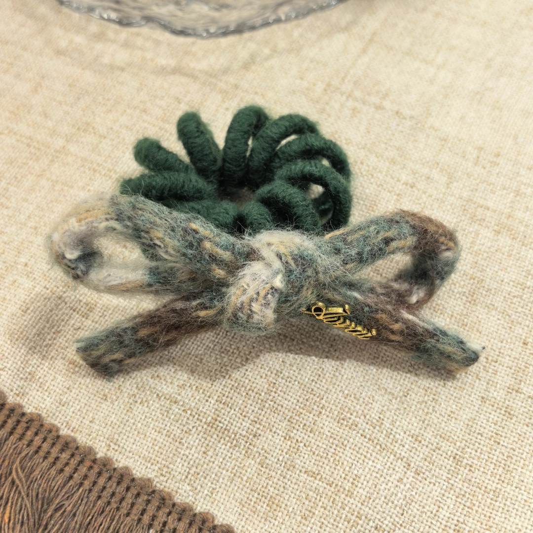 C274绿色蝴蝶结电话线发绳