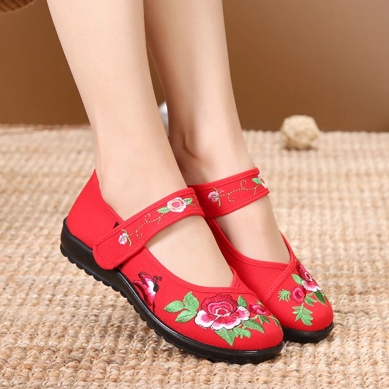 老北京布鞋平底绣花单鞋民族风粘扣舞蹈女鞋休闲鞋学生鞋绣花鞋