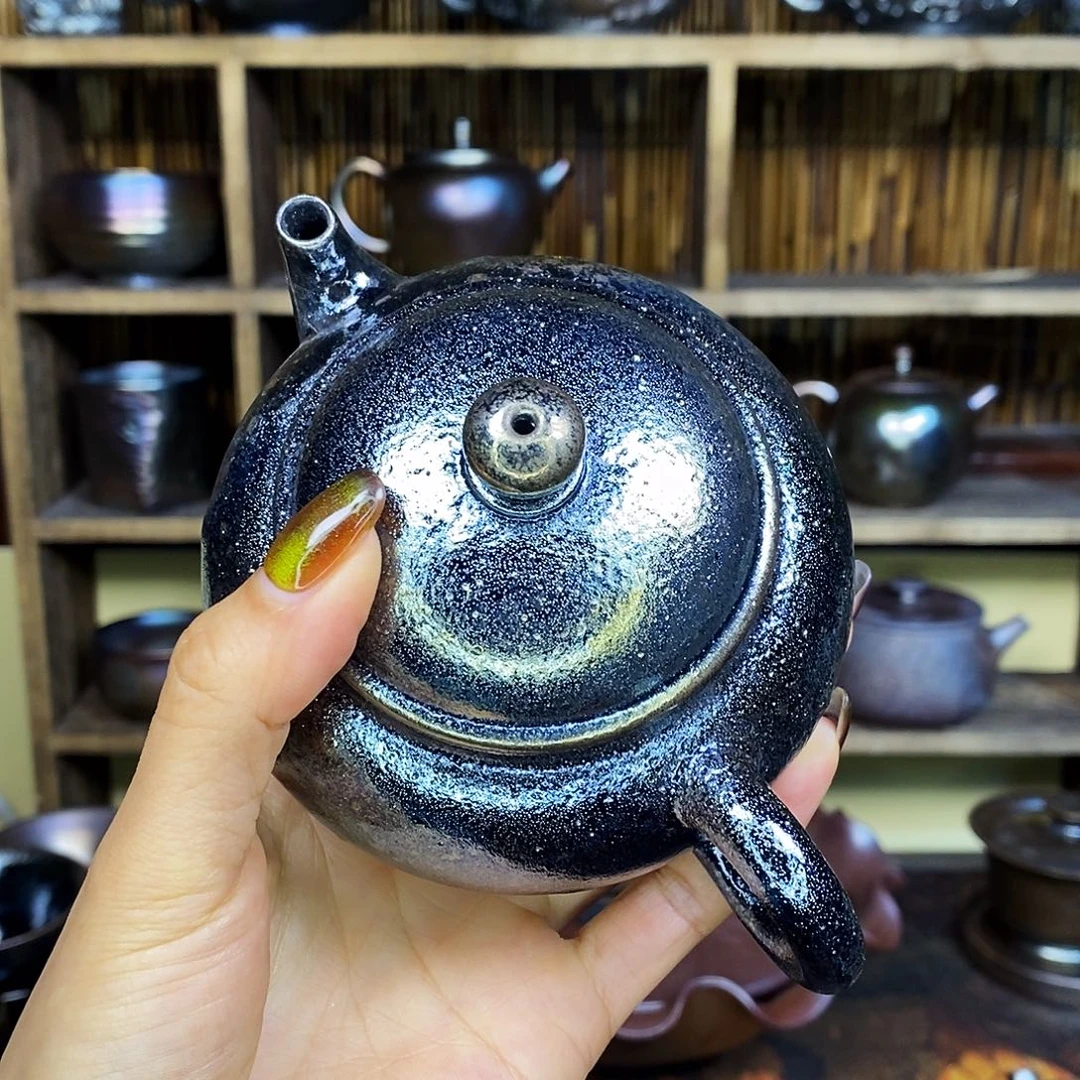 壶云南建水紫陶柴烧瑕疵