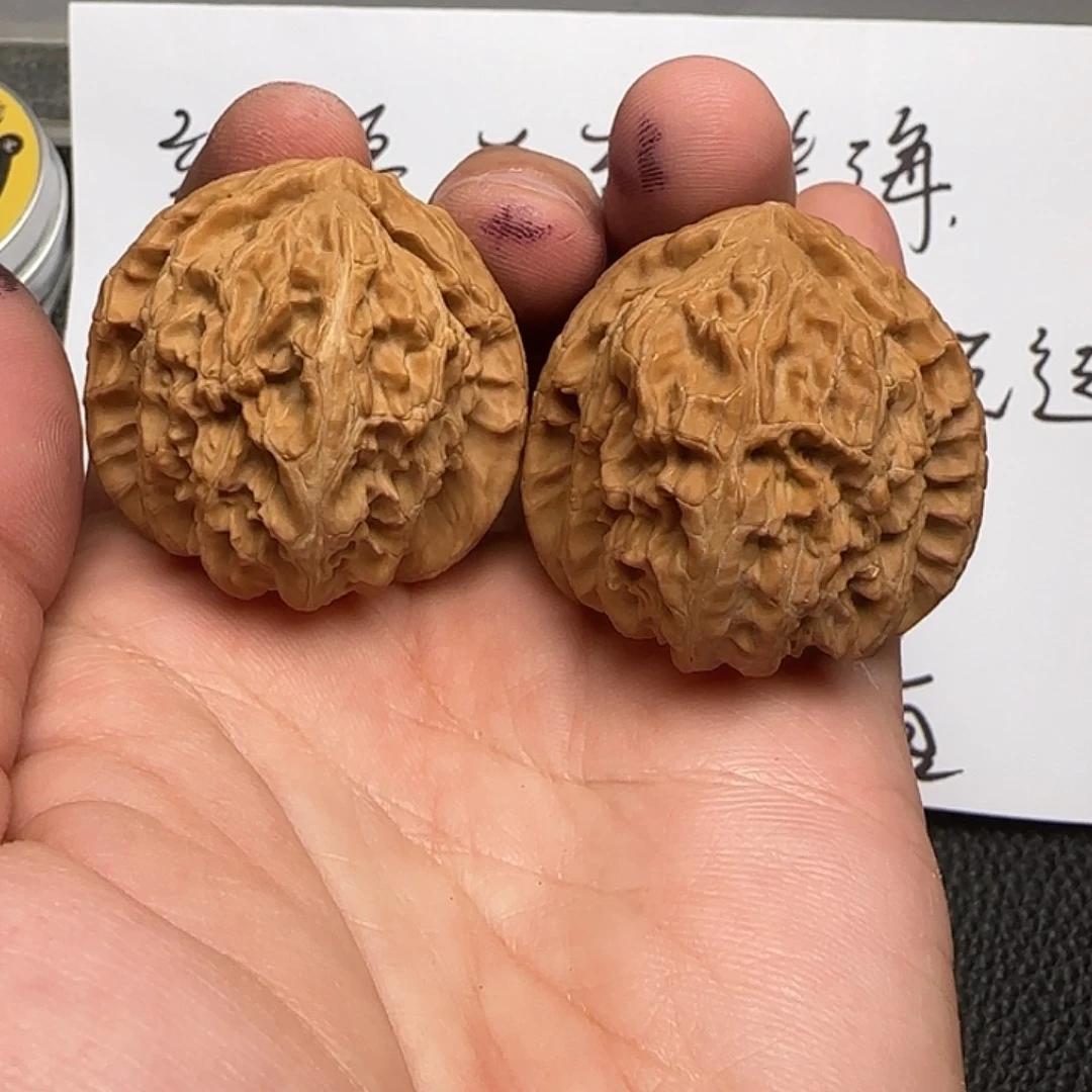 把件文玩核桃74三角白40尺全品