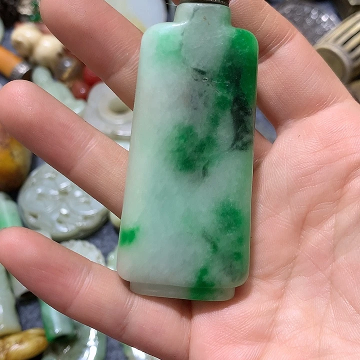 用***8羽毛小物件一个 小物件