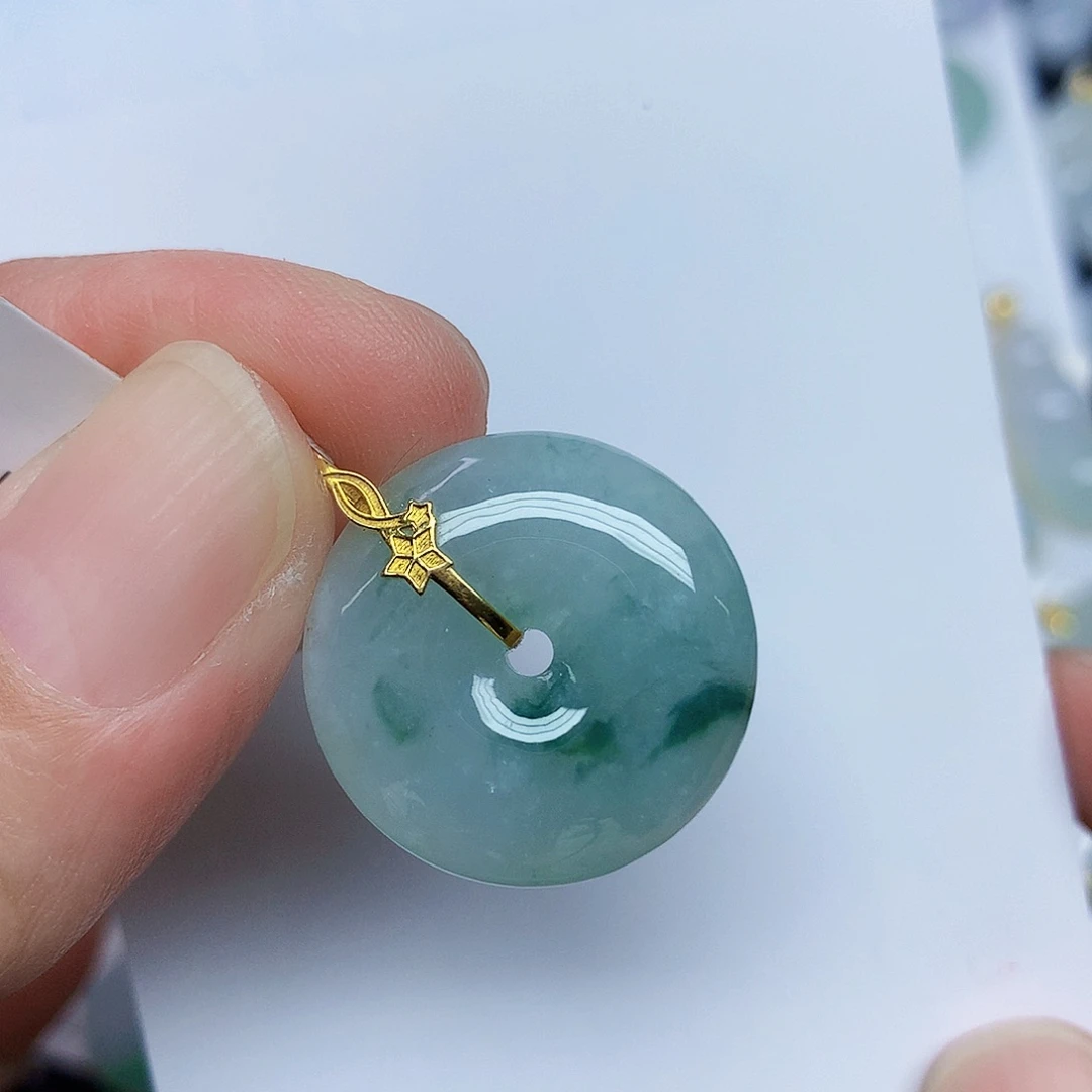 翡翠18K金镶嵌颈饰357789