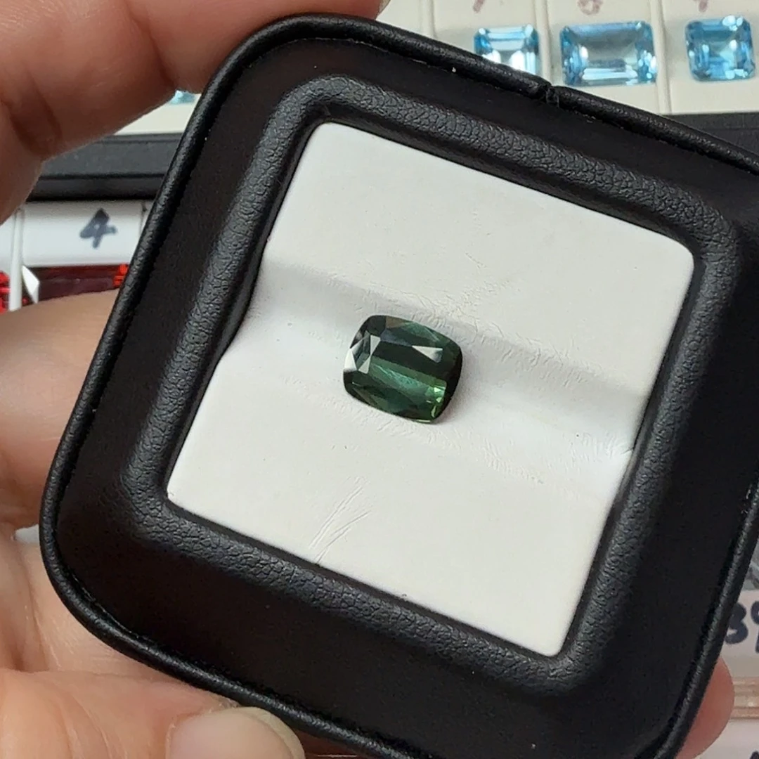 碧玺珠宝半成品未镶嵌抢购福利价卡9.4×7.8毫米