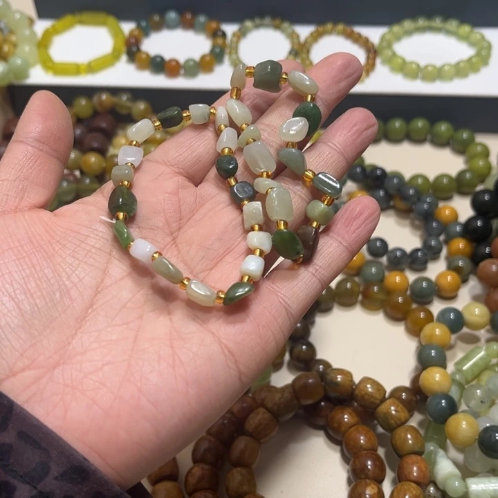 蛇纹石玉未镶嵌手链