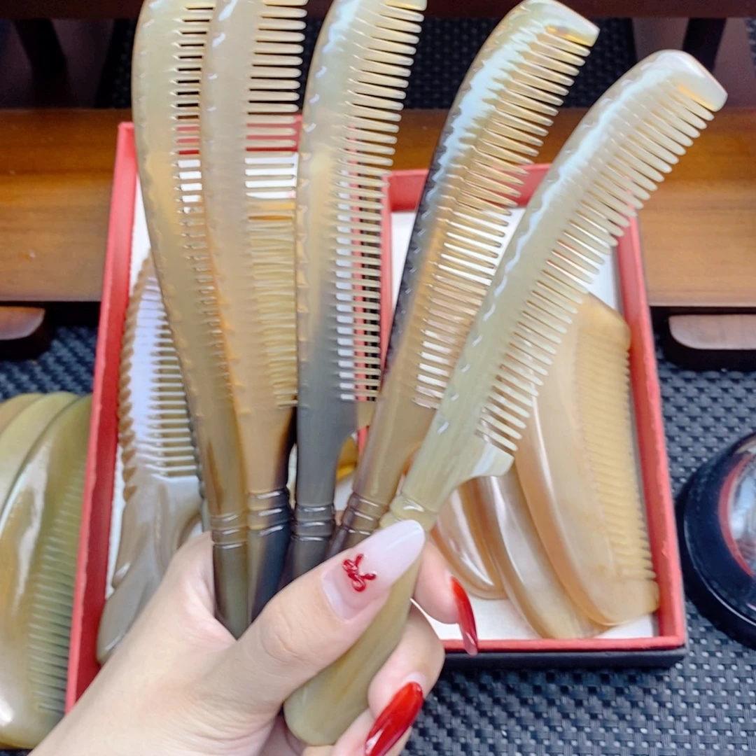 纯手工制作纯牛角梳子