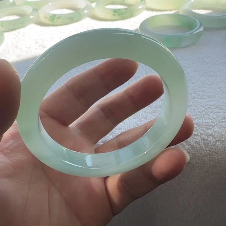 翡翠未镶嵌手镯老坑起胶晴绿