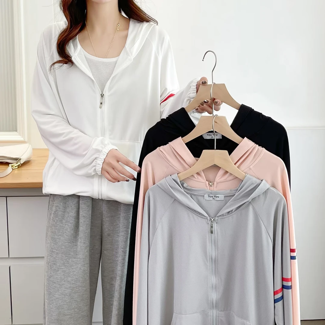 外套女大码2025夏季新款胖mm200斤时尚减龄宽松休闲连帽防晒衣821