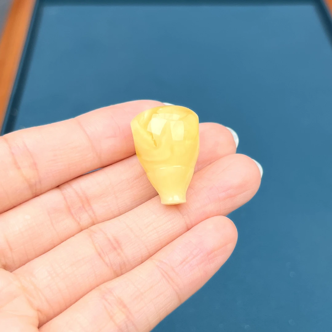 Y2952天然原矿蜜蜡 妖花三通 16*23mm抖音基地质检发货