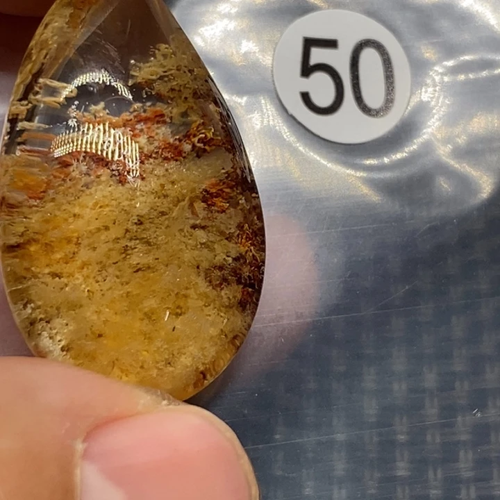 夏***天水晶颈饰未镶嵌水晶