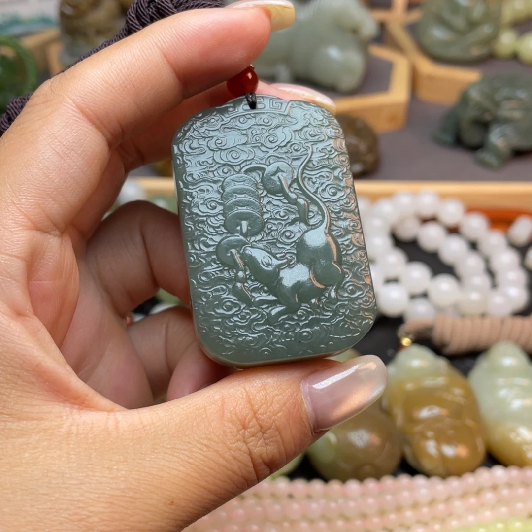 颈饰未镶嵌和田玉