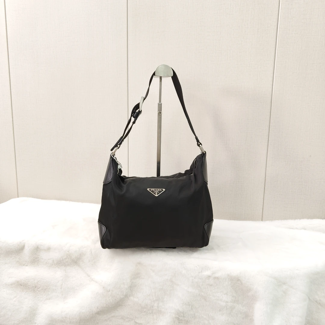 95新 Prada/普拉达 暮野奢品/普拉达单肩包/26026