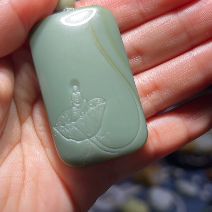 和田玉未镶嵌车挂