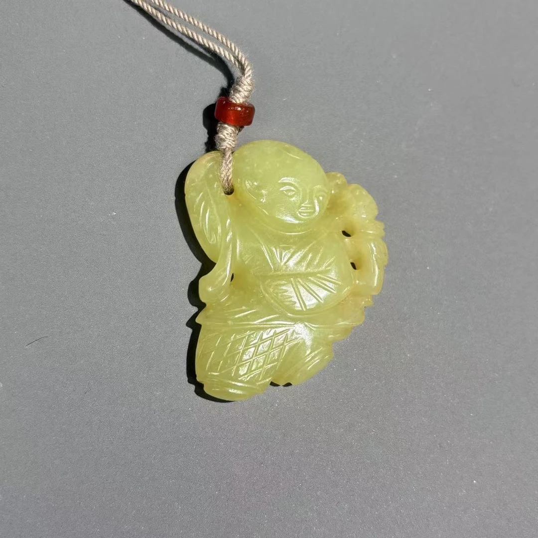清代和田玉黄玉童子挂佩