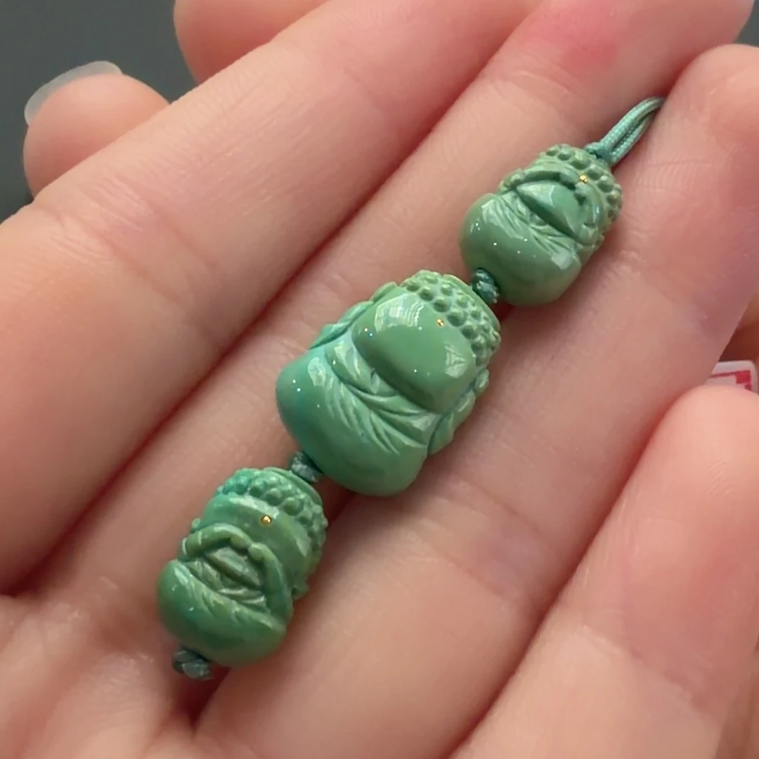 绿松石未镶嵌颈饰