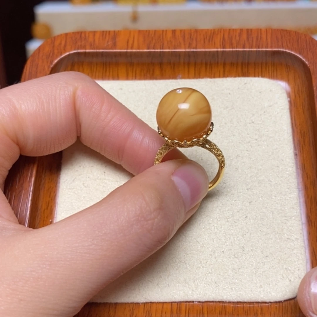 【闪购商品】蜜蜡银S925镀金镶嵌戒指-**沫戒指