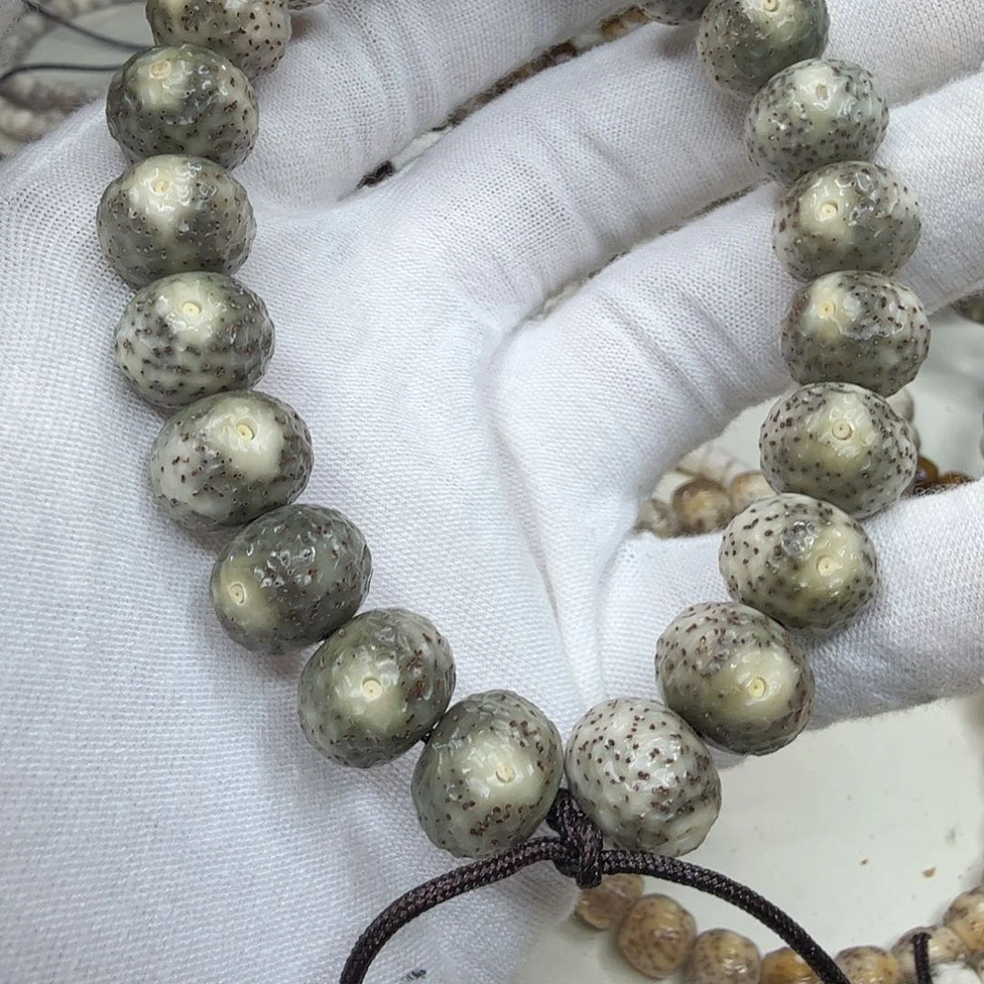 星月菩提吊坠13横纹大眼睛a37