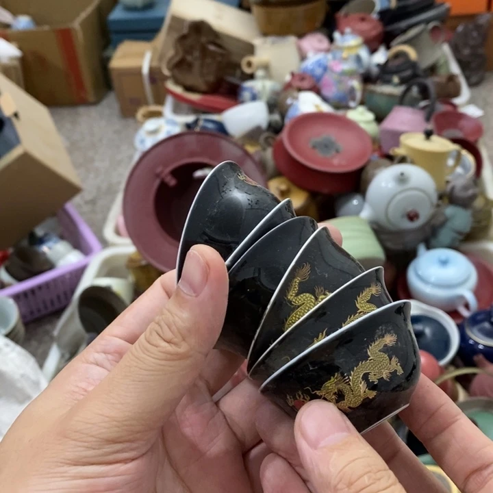 陶瓷艺术品及陶瓷壶壶