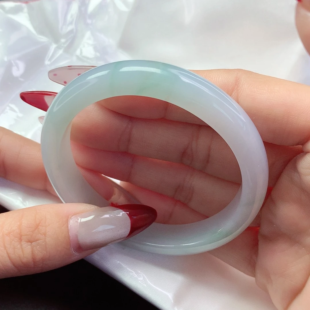 【闪购商品】翡翠手镯未镶嵌贵妃a 11000