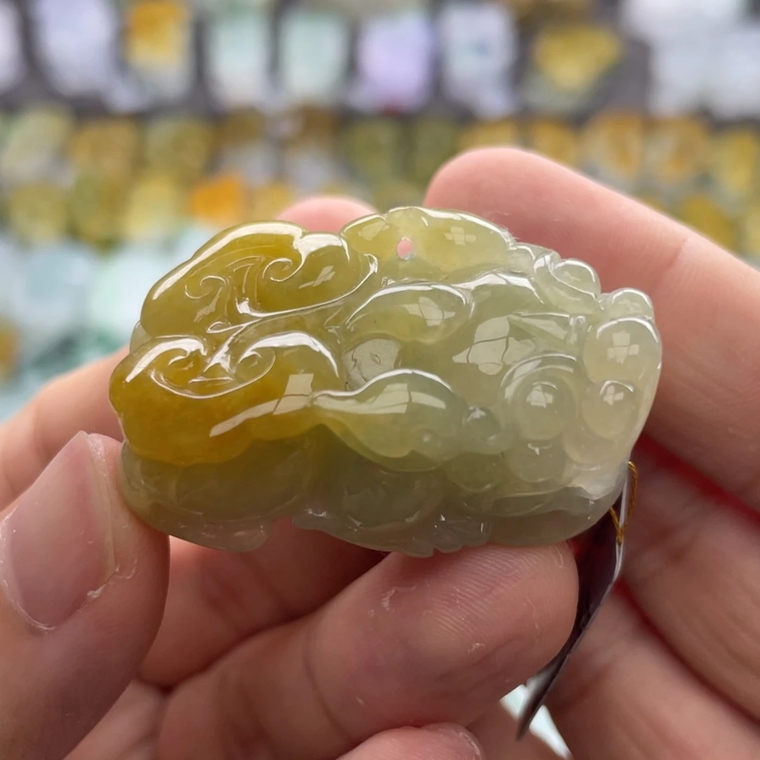 翡翠未镶嵌颈饰貔貅29