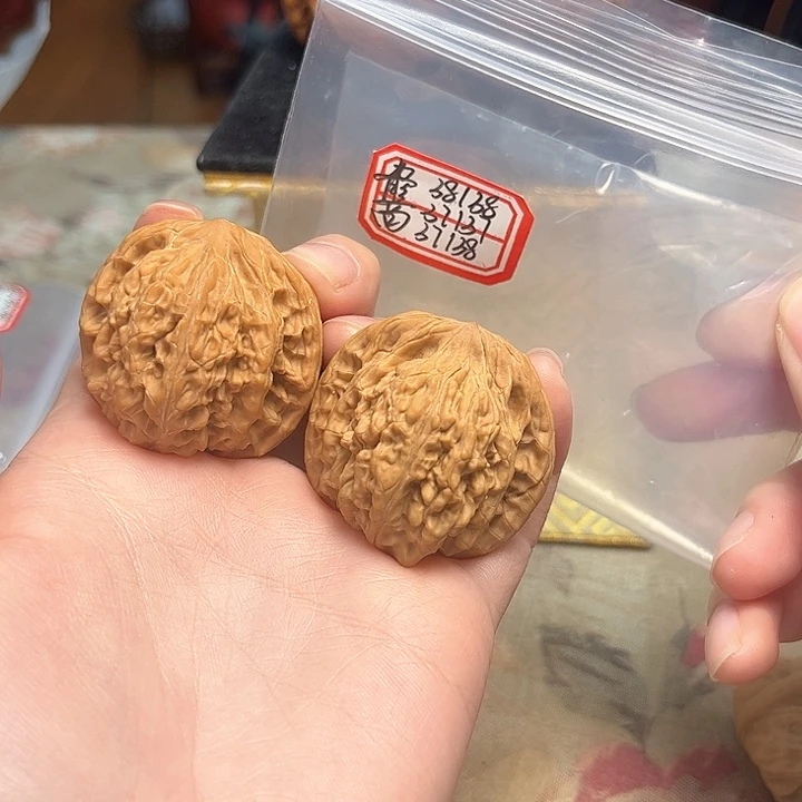 把件文玩核桃望月