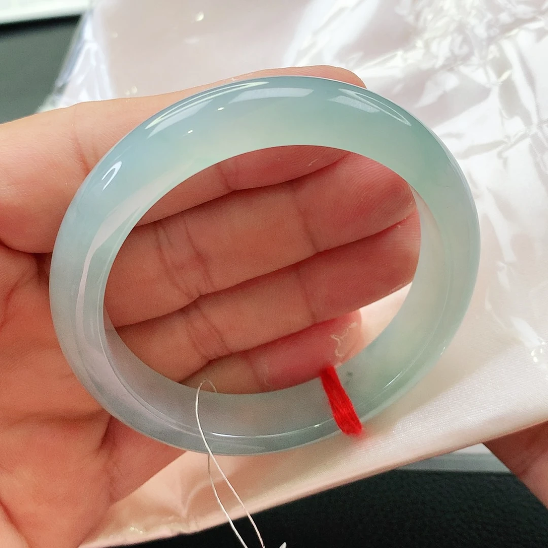 未镶嵌手镯翡翠天然翡翠手镯