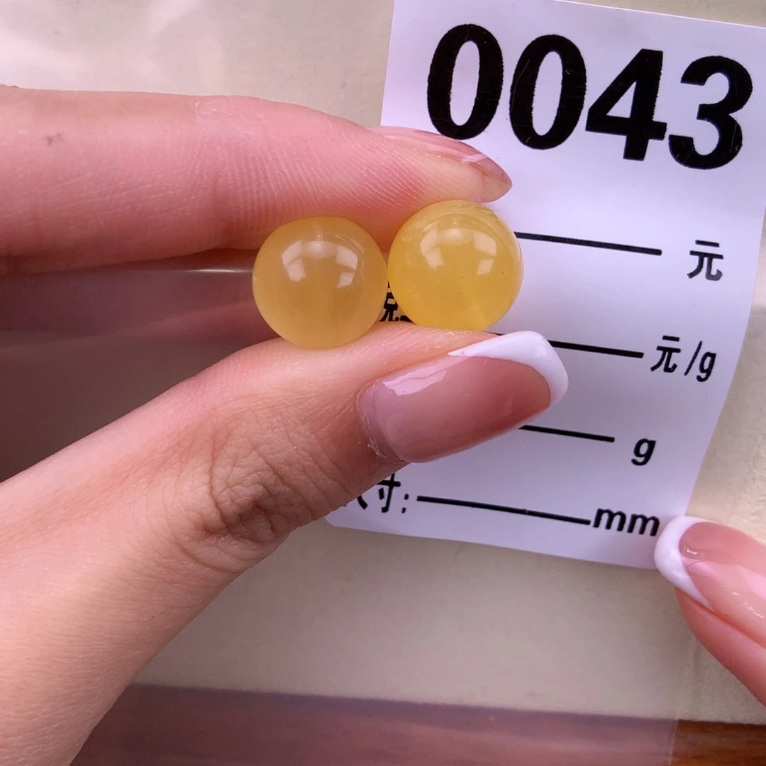 琥珀未镶嵌珠宝奇石12.2