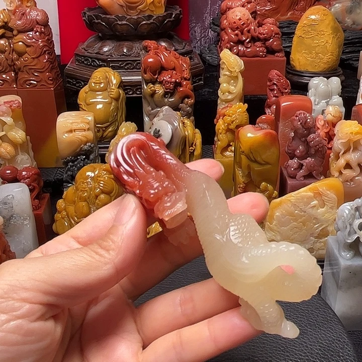 贽***哥老挝石精品寿山石芙蓉老挝印章