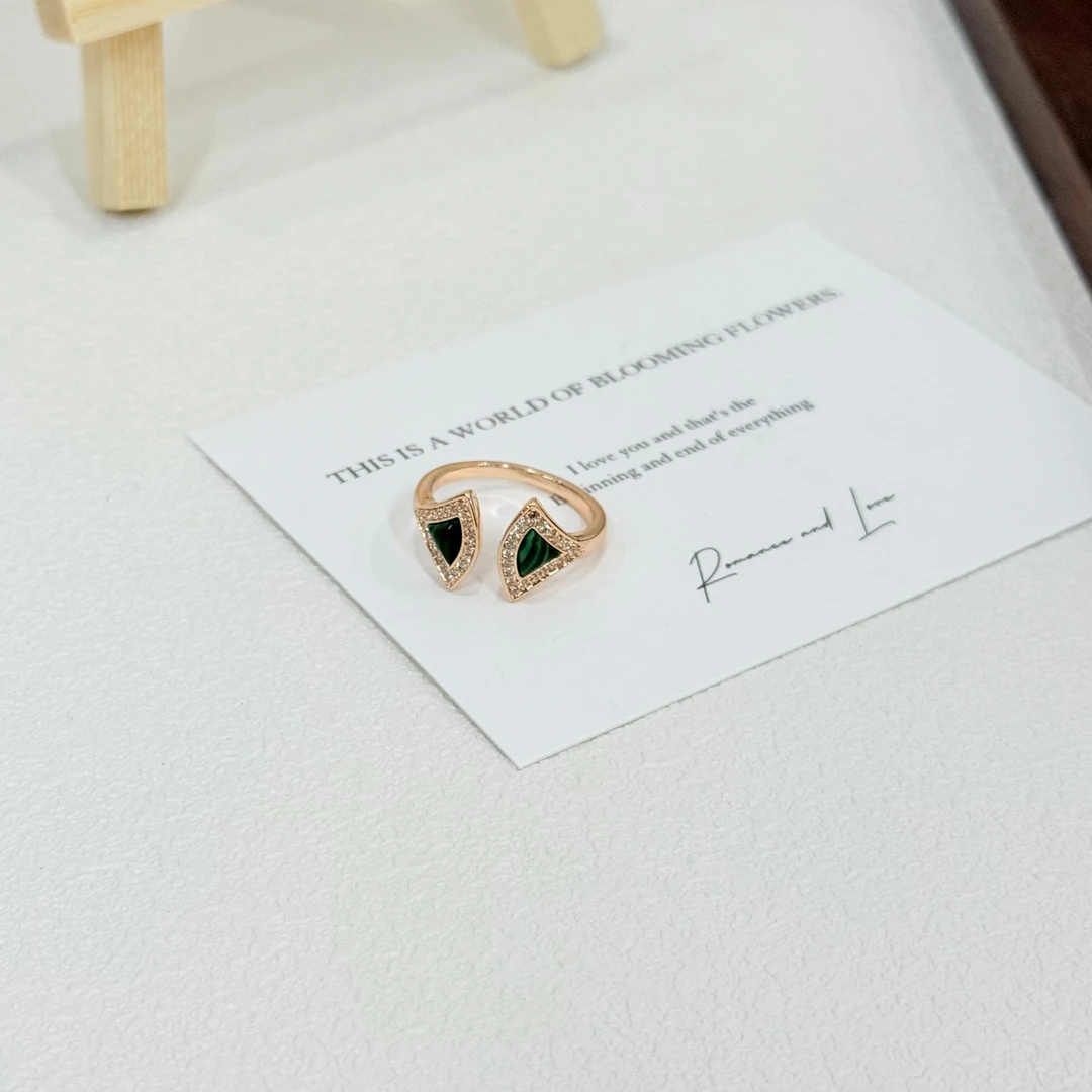 铜合金锆石戒指 D-01轻奢小众高级感扇形小裙子开口戒指