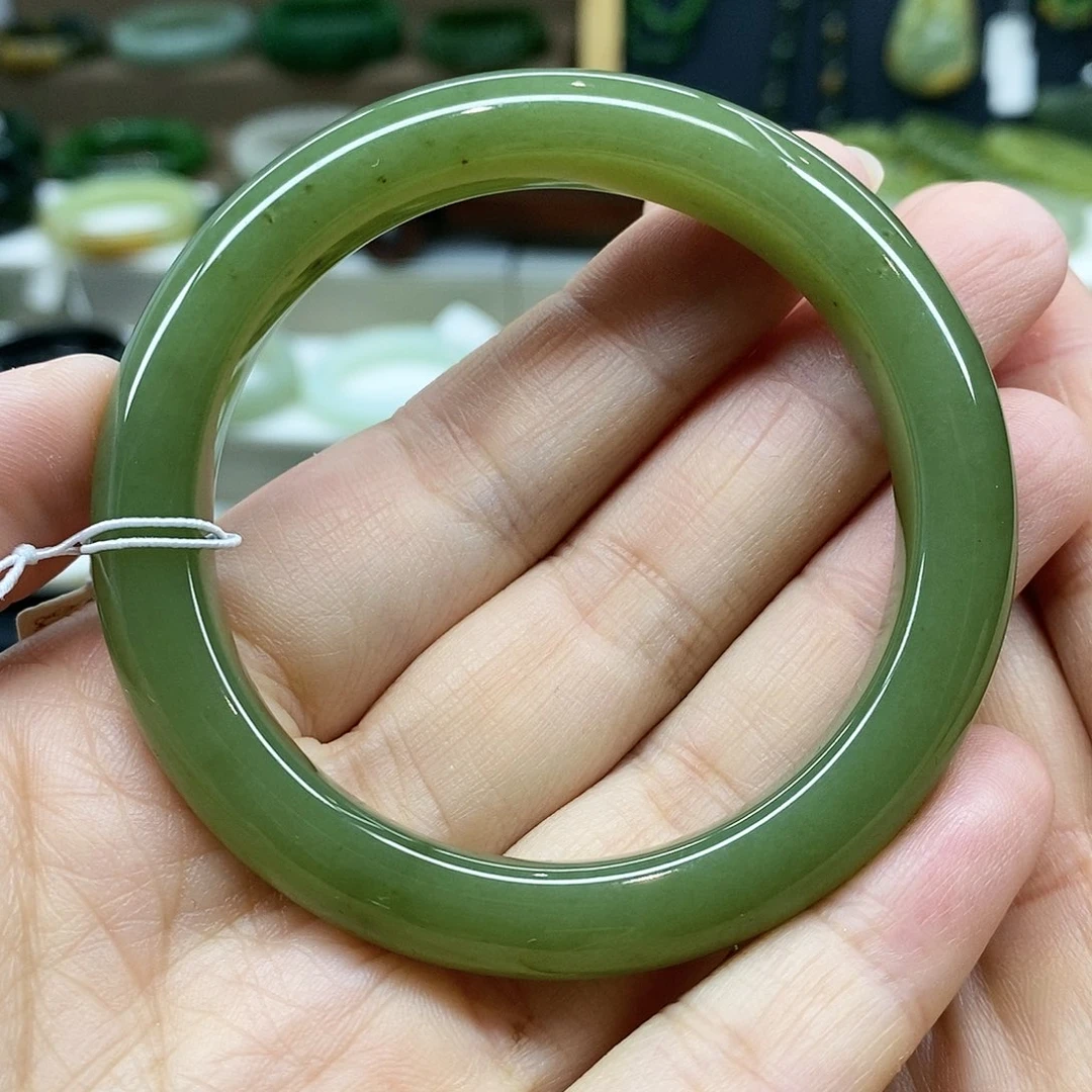 【闪购商品】未镶嵌手镯和田玉
